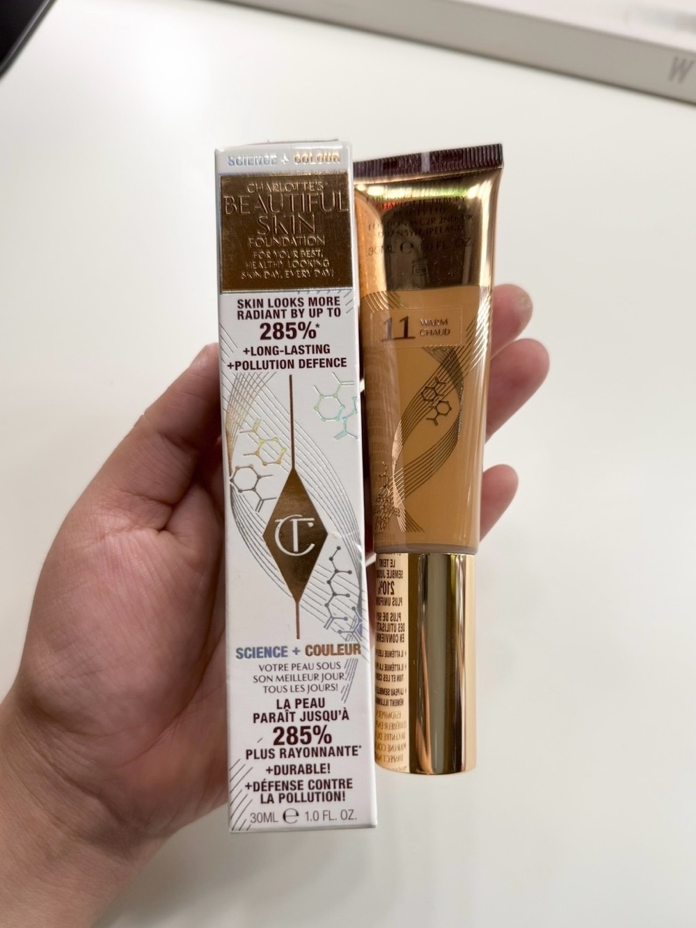 Charlotte Tilbury 11 Warm Beautiful Skin Foundation